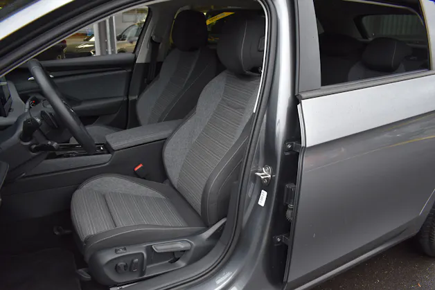 Škoda Superb Combi 2.0 TDi Selection 4x4 DSG