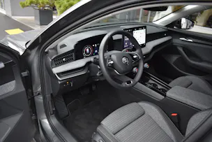 Škoda Superb Combi 2.0 TDi Selection 4x4 DSG