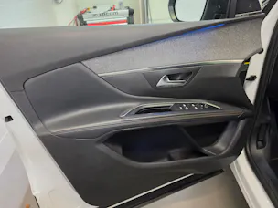 Peugeot 5008 1.5 BlueHDi GT Line EAT 7 Sitzplätze