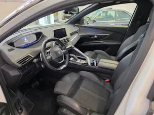Peugeot 5008 1.5 BlueHDi GT Line EAT 7 Sitzplätze