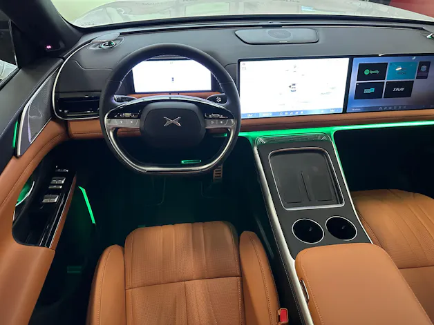 XPENG G9 98kWh Performance AWD