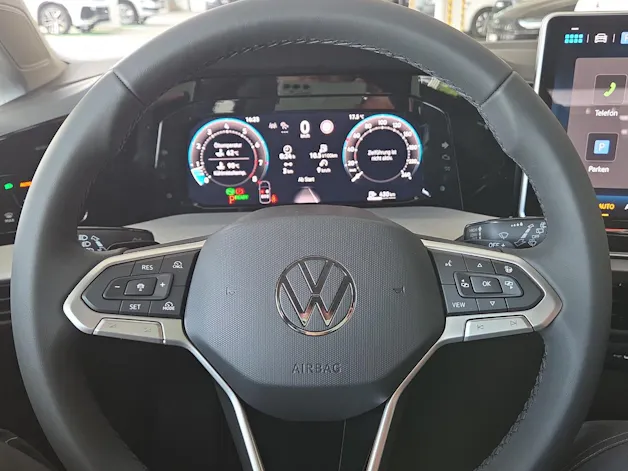 VW Golf 1.5 e TSI mHEV Value DSG