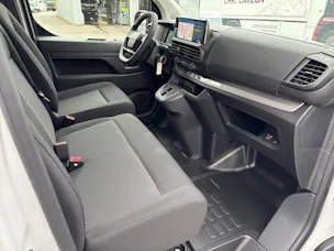 Peugeot Expert 2.2 BlueHDi 150 S&S Standard EAT8