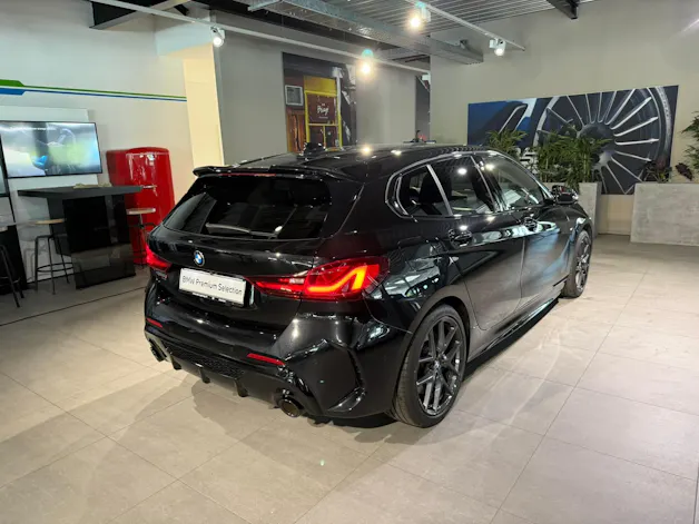 BMW M135i xDrive Steptronic