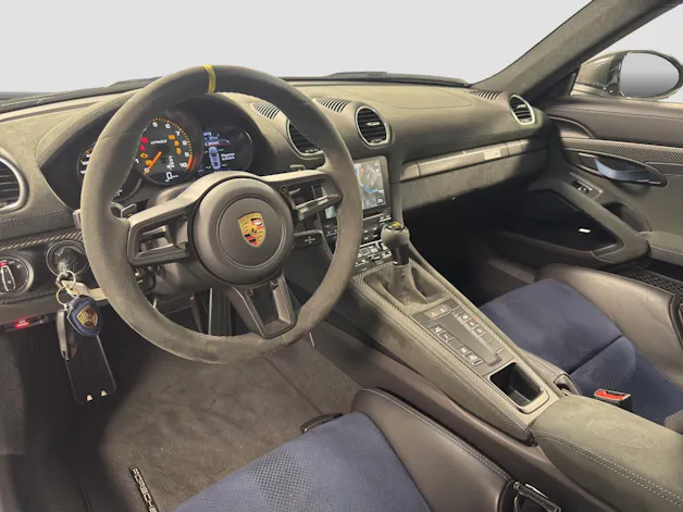 Porsche 718 Cayman GT4 RS PDK