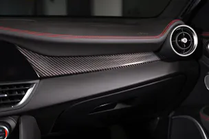 Alfa Romeo Giulia 2.9 V6 Biturbo Quadrifoglio