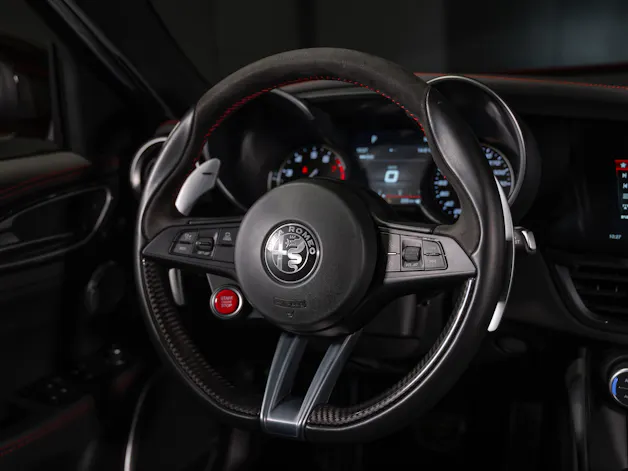 Alfa Romeo Giulia 2.9 V6 Biturbo Quadrifoglio