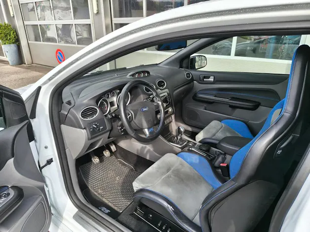 Ford Focus 2.5i Turbo RS