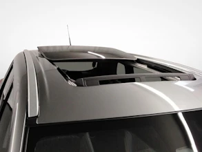 https://vehicle.imgix.net/4315083/393d31d6-9d77-4bb3-a63b-a1d3d618d6c9.jpg