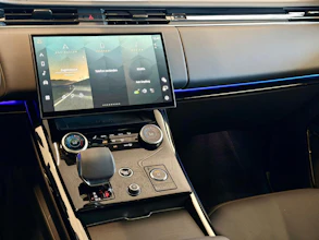 https://vehicle.imgix.net/4315125/080be0eb-63a4-47eb-a46b-1ef9d7a0ea0c.jpg