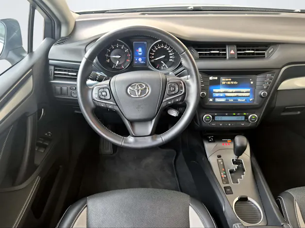 Toyota Avensis Touring Sports 2.0 VMa Trend MdS