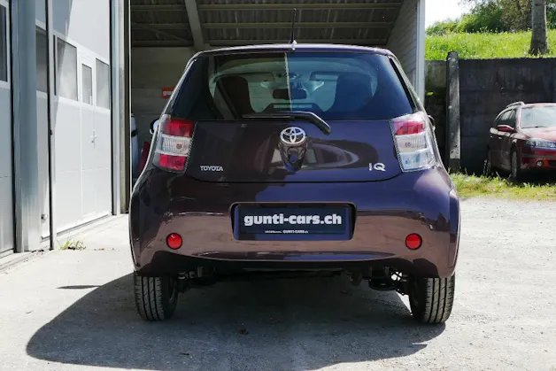 Toyota iQ 1.4 D-4D Linea Sol
