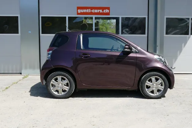 Toyota iQ 1.4 D-4D Linea Sol