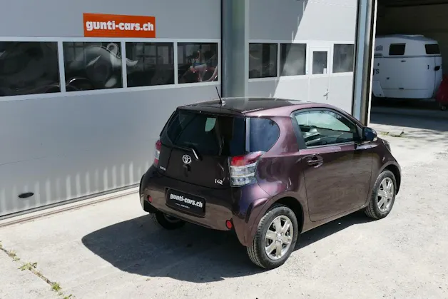Toyota iQ 1.4 D-4D Linea Sol