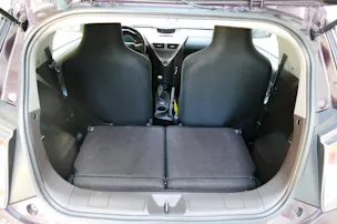 Toyota iQ 1.4 D-4D Linea Sol