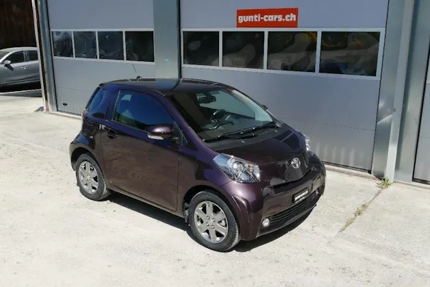 Toyota iQ 1.4 D-4D Linea Sol