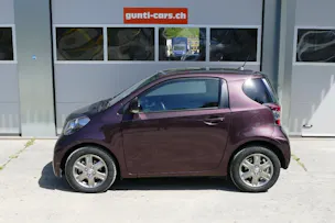 Toyota iQ 1.4 D-4D Linea Sol