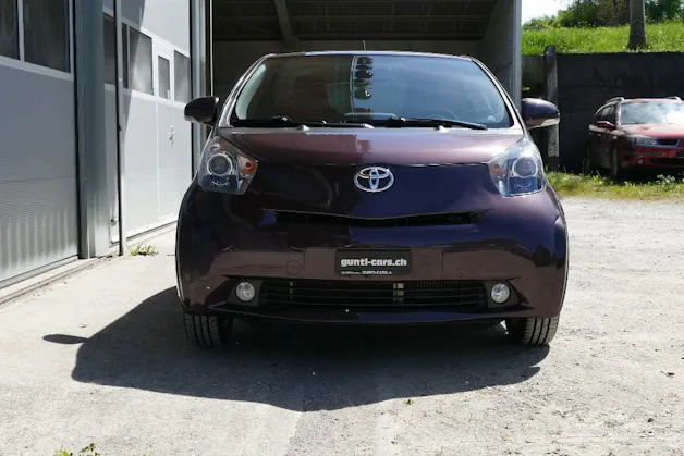 Toyota iQ 1.4 D-4D Linea Sol