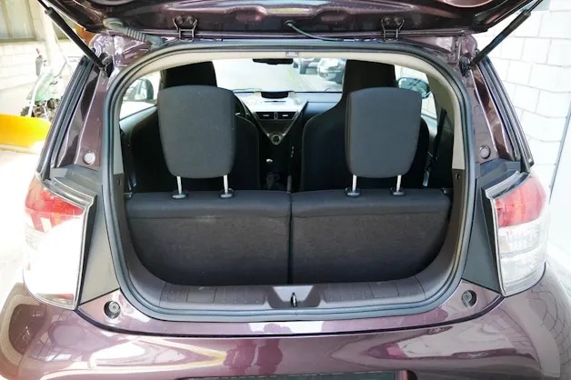 Toyota iQ 1.4 D-4D Linea Sol