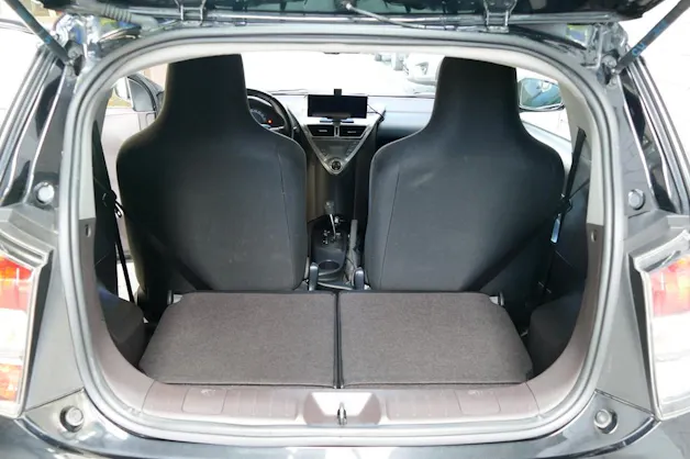 Toyota iQ 1.33 VVT-i Q3 MiD