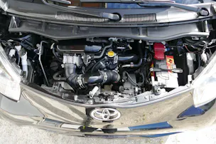 Toyota iQ 1.33 VVT-i Q3 MiD