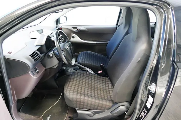 Toyota iQ 1.33 VVT-i Q3 MiD