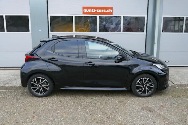 Toyota Yaris 1.5 VVT-i HSD Trend