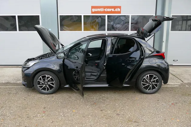 Toyota Yaris 1.5 VVT-i HSD Trend