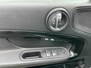 Mini Countryman Cooper SE ALL4 PHEV Steptronic (CH)