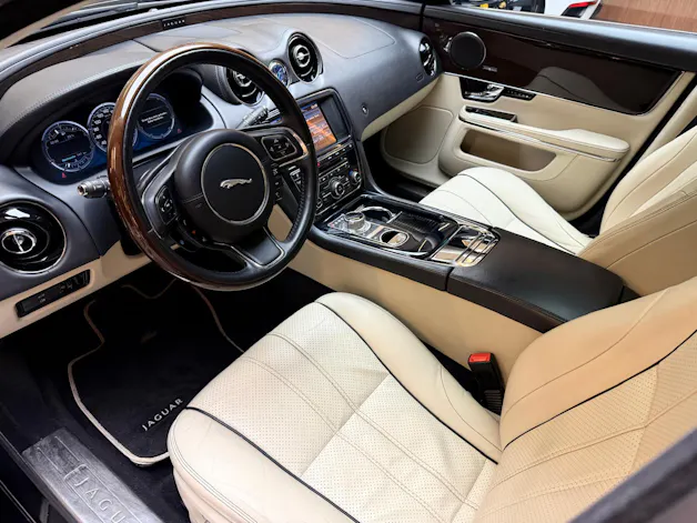 Jaguar XJ 3.0 V6 S/C Premium Luxury AWD