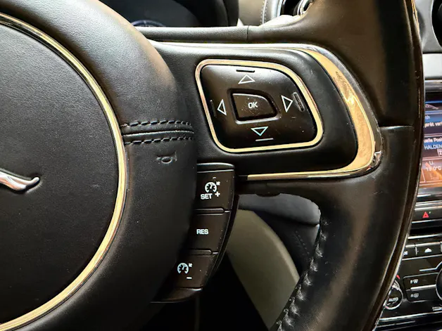 Jaguar XJ 3.0 V6 S/C Premium Luxury AWD