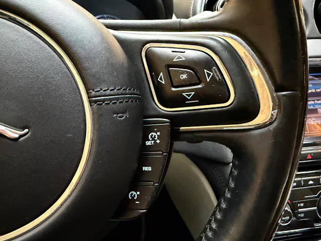 Jaguar XJ 3.0 V6 S/C Premium Luxury AWD