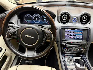 Jaguar XJ 3.0 V6 S/C Premium Luxury AWD