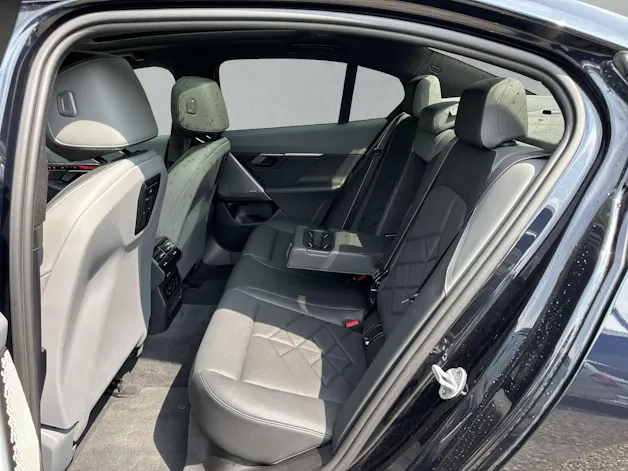 BMW i5 M60 M Sport Pro xDrive G60 (CH) AHK 📍 ** Action de leasing à 1.9%