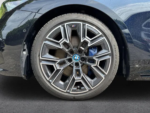 BMW i5 M60 M Sport Pro xDrive G60 (CH) AHK 📍 ** Action de leasing à 1.9%