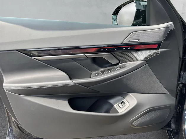 BMW i5 M60 M Sport Pro xDrive G60 (CH) AHK  📍  ** Action de leasing à 1.9%