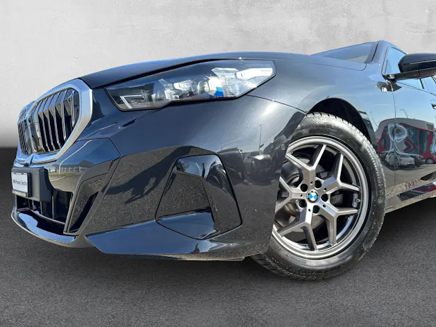 BMW 520d M Sport Touring xDrive G61 (CH) AHK 📍 ** Action de leasing à 1.9% **