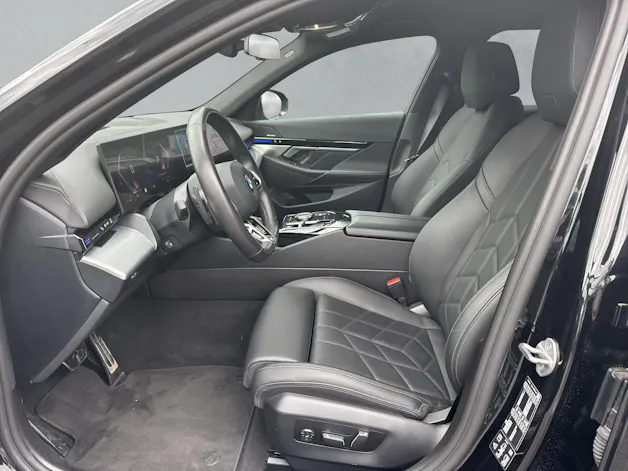 BMW 520d M Sport Touring xDrive G61 (CH) ** Action de leasing à 1.9% **