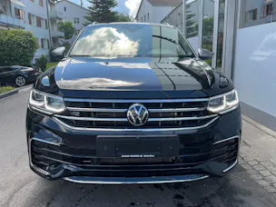 VW Tiguan Allspace R-LINE 4 MOTION *** PANORAMAGLASDACH & ANHÄNGEKUPPLUNG ***