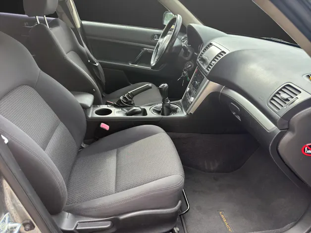 Subaru Legacy 2.0R AWD Swiss