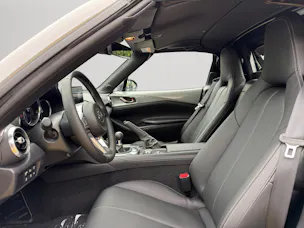 Mazda MX-5 RF Skyactiv-G 132 Exclusive-line