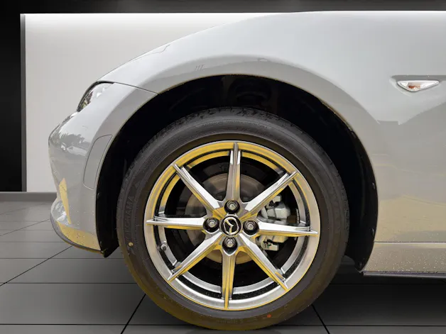 Mazda MX-5 RF Skyactiv-G 132 Exclusive-line