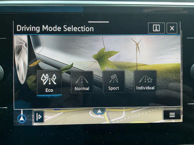 VW Tiguan Allspace R-LINE 4 MOTION *** ANHÄNGEKUPPLUNG & 7 SITZER ***