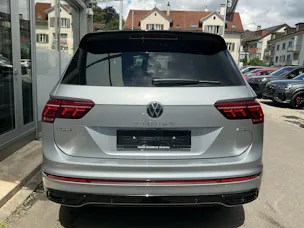 VW Tiguan Allspace R-LINE 4 MOTION *** ANHÄNGEKUPPLUNG & 7 SITZER ***
