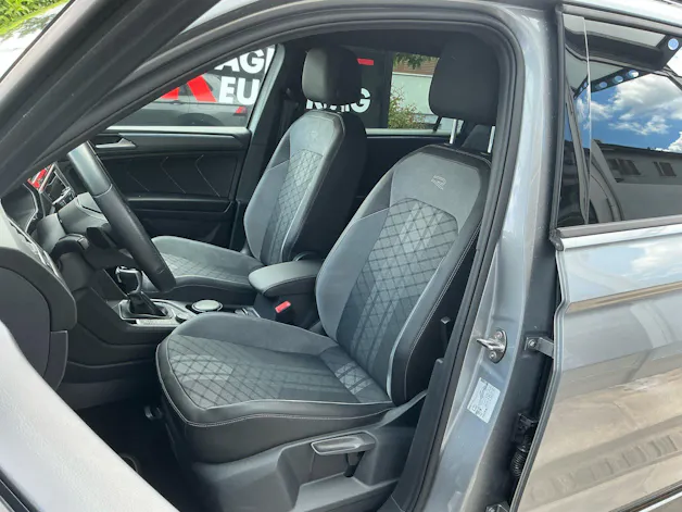 VW Tiguan Allspace R-LINE 4 MOTION *** ANHÄNGEKUPPLUNG & 7 SITZER ***