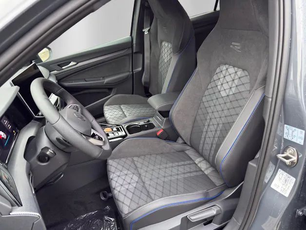 VW Golf 1.5 e TSI mHEV R-Line DSG