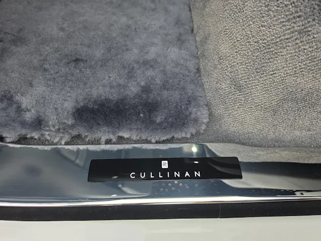 Rolls Royce ROLLS-ROYCE Cullinan Serie II - Silver Badge - Vorführwagen