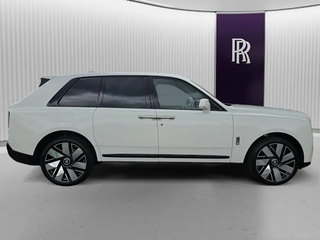 Rolls Royce ROLLS-ROYCE Cullinan Serie II - Silver Badge - Vorführwagen
