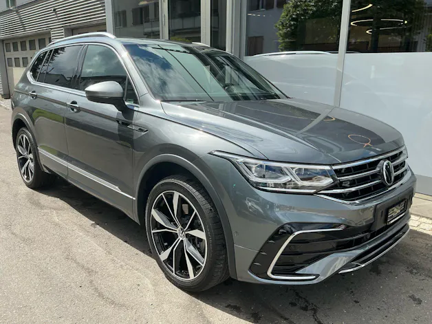 VW Tiguan Allspace R-LINE 4 MOTION *** PANORAMAGLASDACH & ANHÄNGEKUPPLUNG ***
