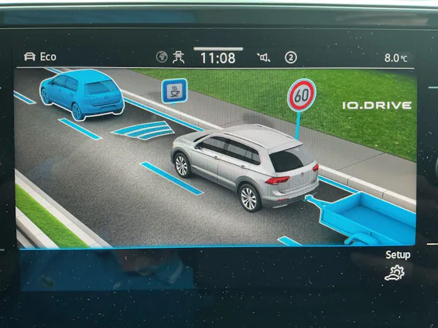 VW Tiguan Allspace R-LINE 4 MOTION *** PANORAMAGLASDACH & ANHÄNGEKUPPLUNG ***